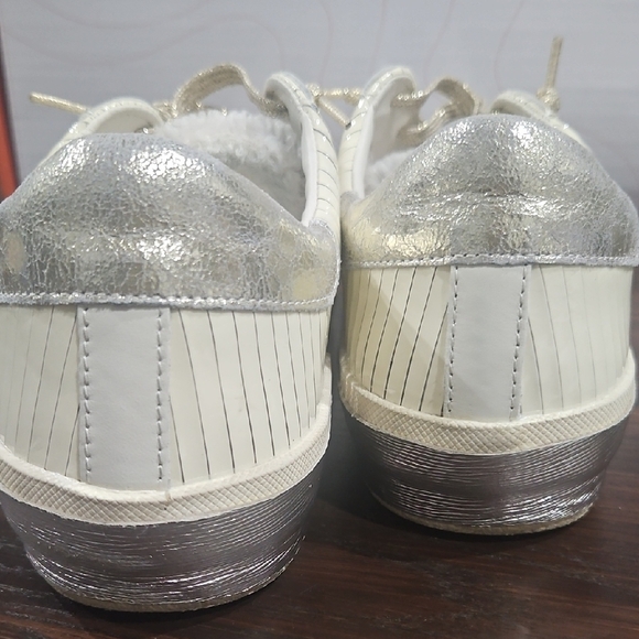 Dolce Vita Shearling White and Silver Sneakers with Classic Lace-Up Design - Picture 6 of 11